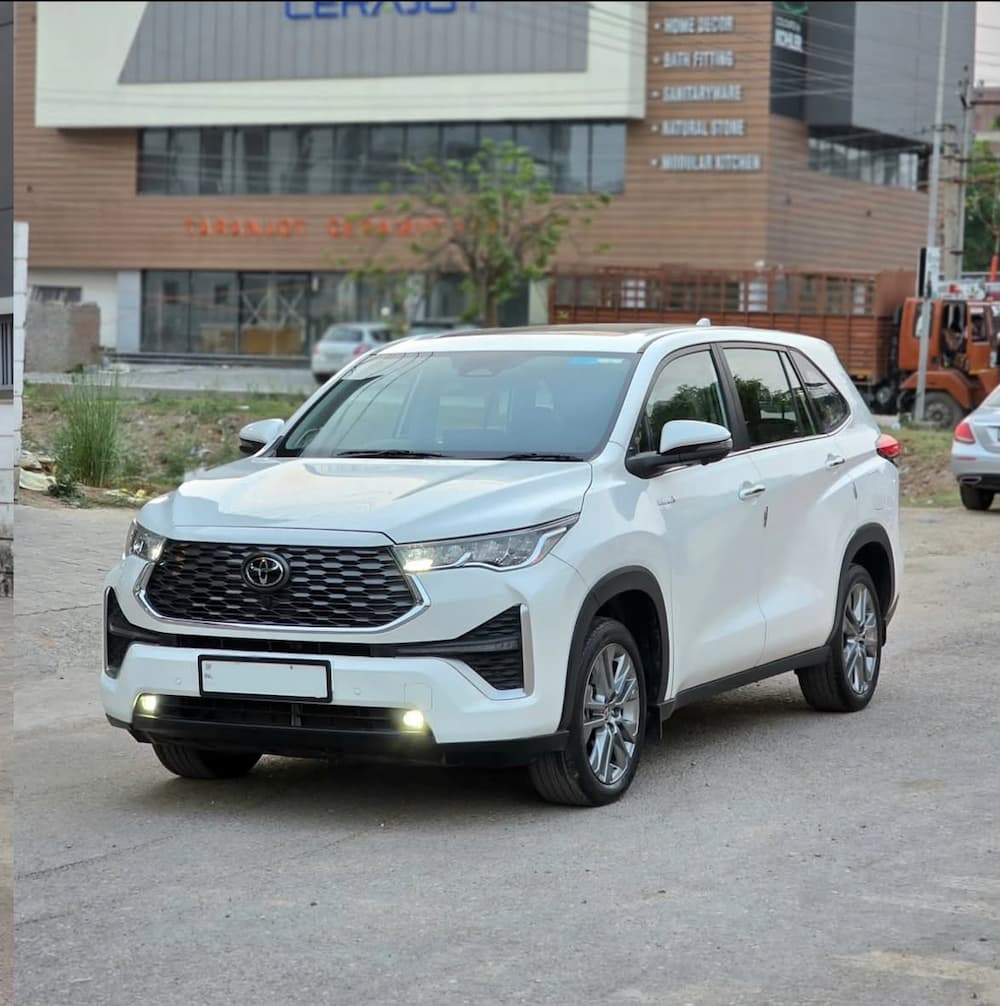 Toyota Hycross